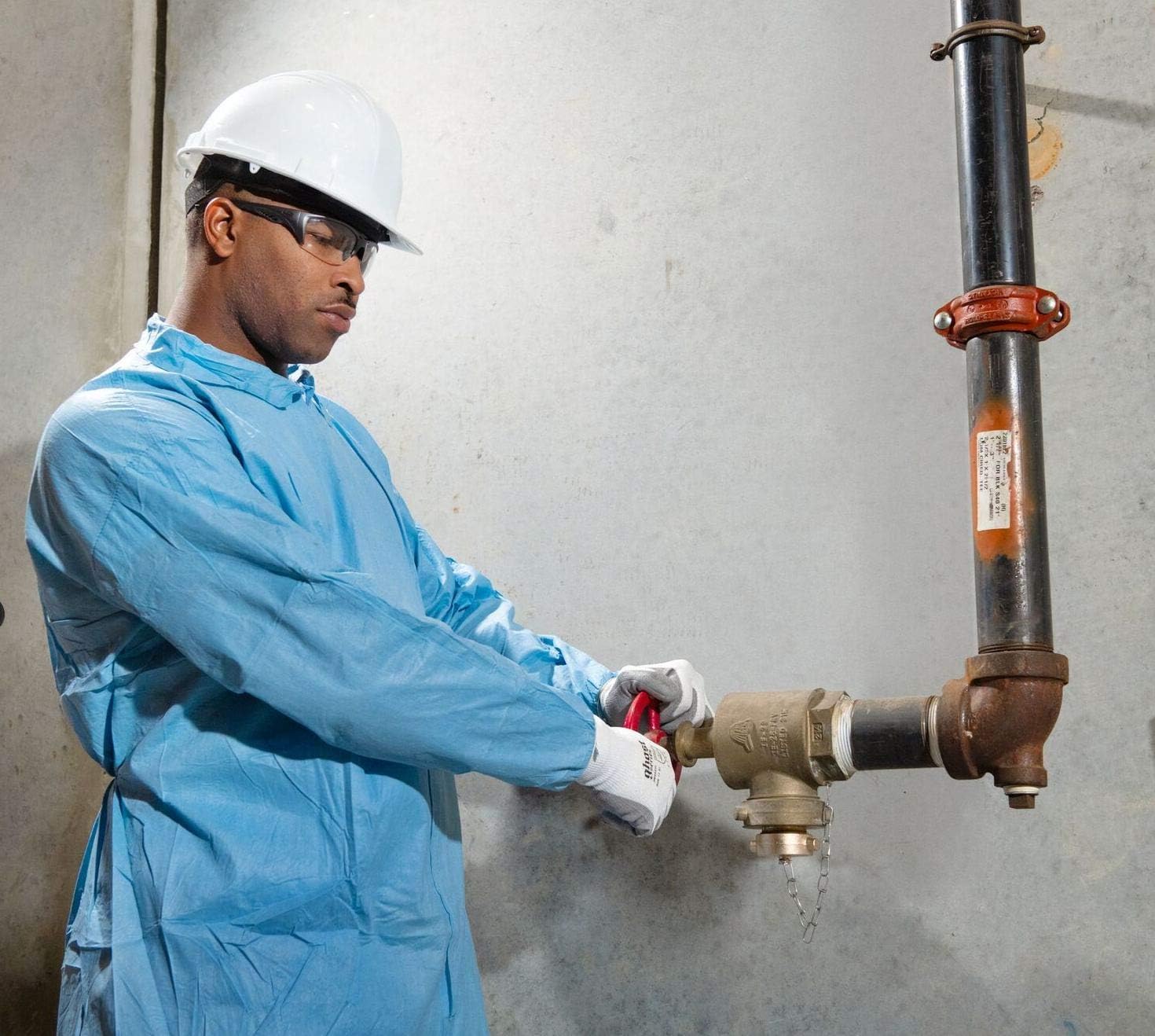 Outerlayer Disposable Coverall with Elastic Wrist and Open Ankle