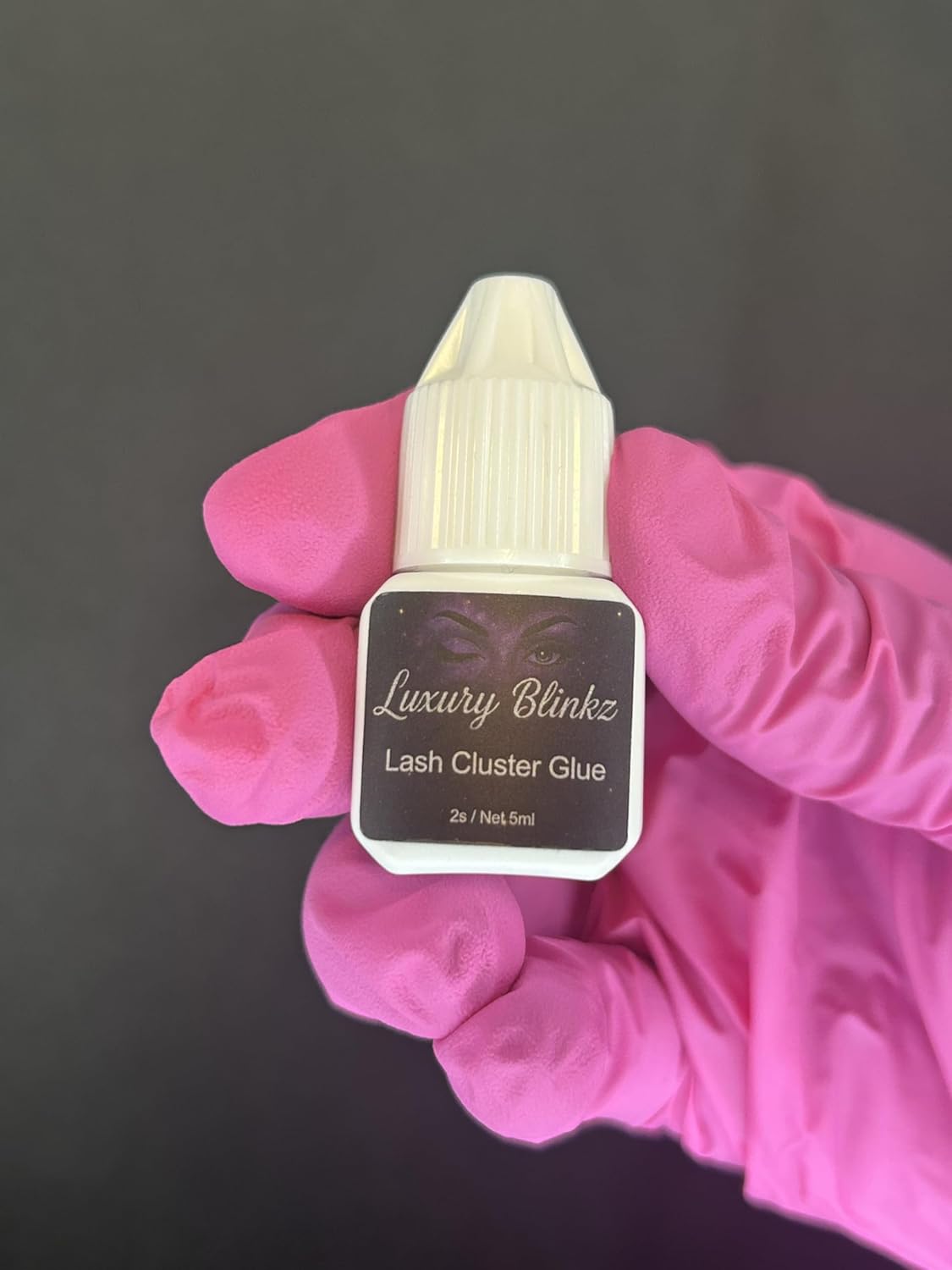 Sensitive Formula, 2 Week Hold, Fast Drying, Lightweight, Non-Clumping