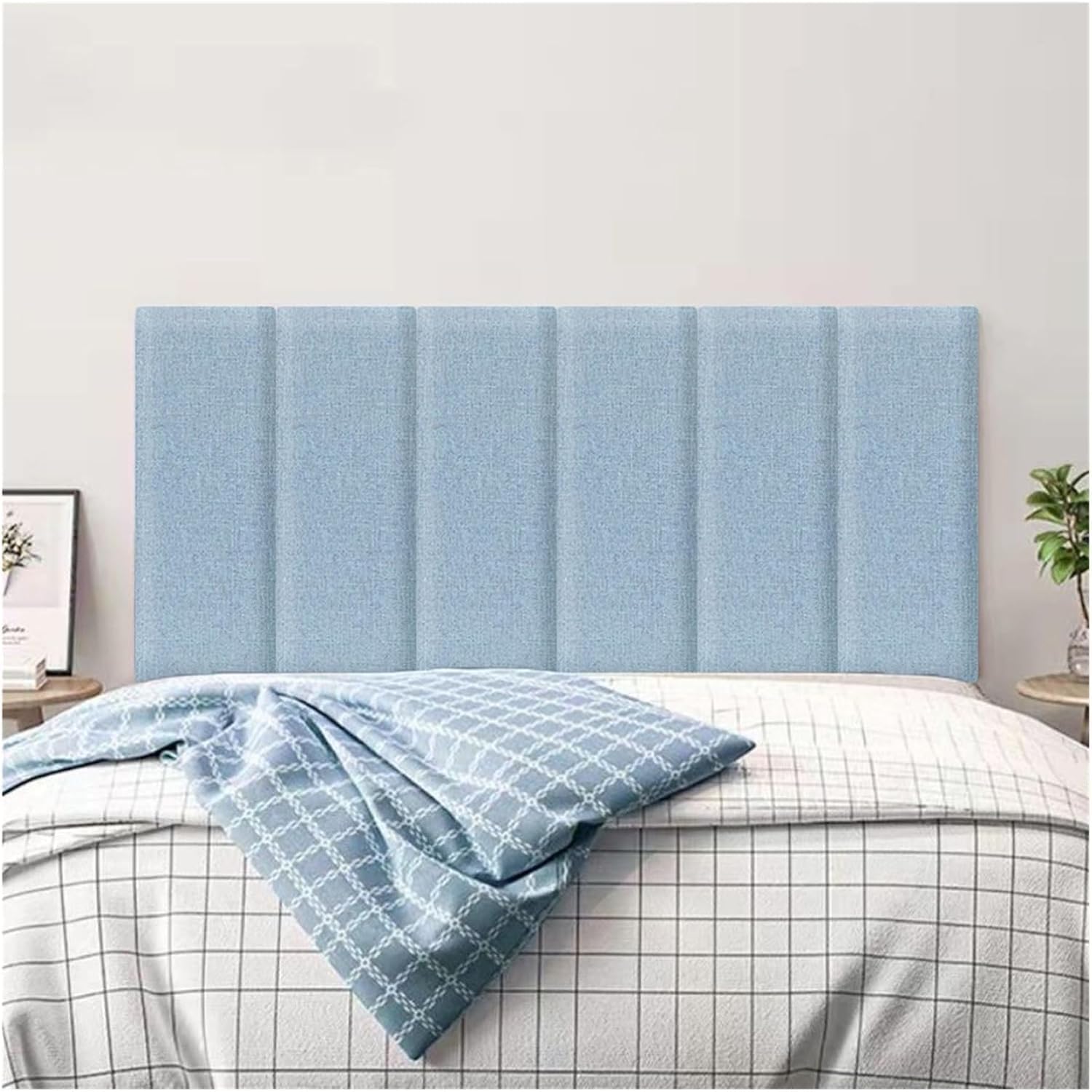 Panneaux muraux rembourrés pour réparer un mur abîmé et isoler le lit