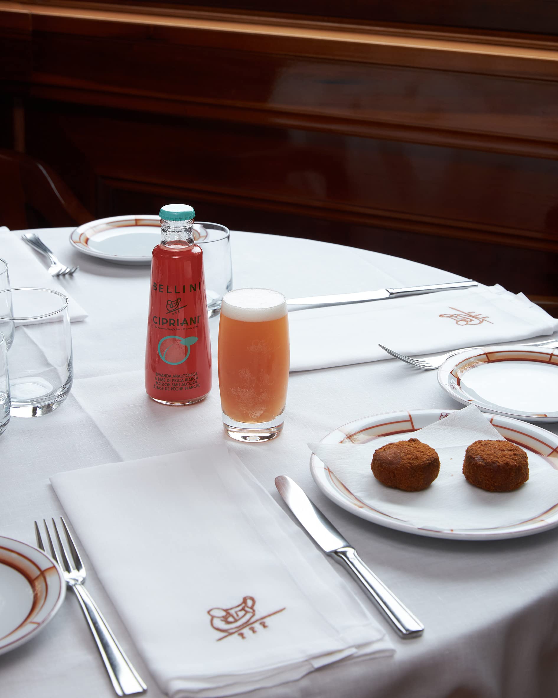 Cipriani Virgin Bellini, Alkoholfreier Bellini, Alkoholfreier Italienischer Cocktail mit Weißem Pfirsich, Fruchtiges, Prickelndes Getränk, Ausgezeichneter Aperitif für Abstinenzler, 24x180 Ml