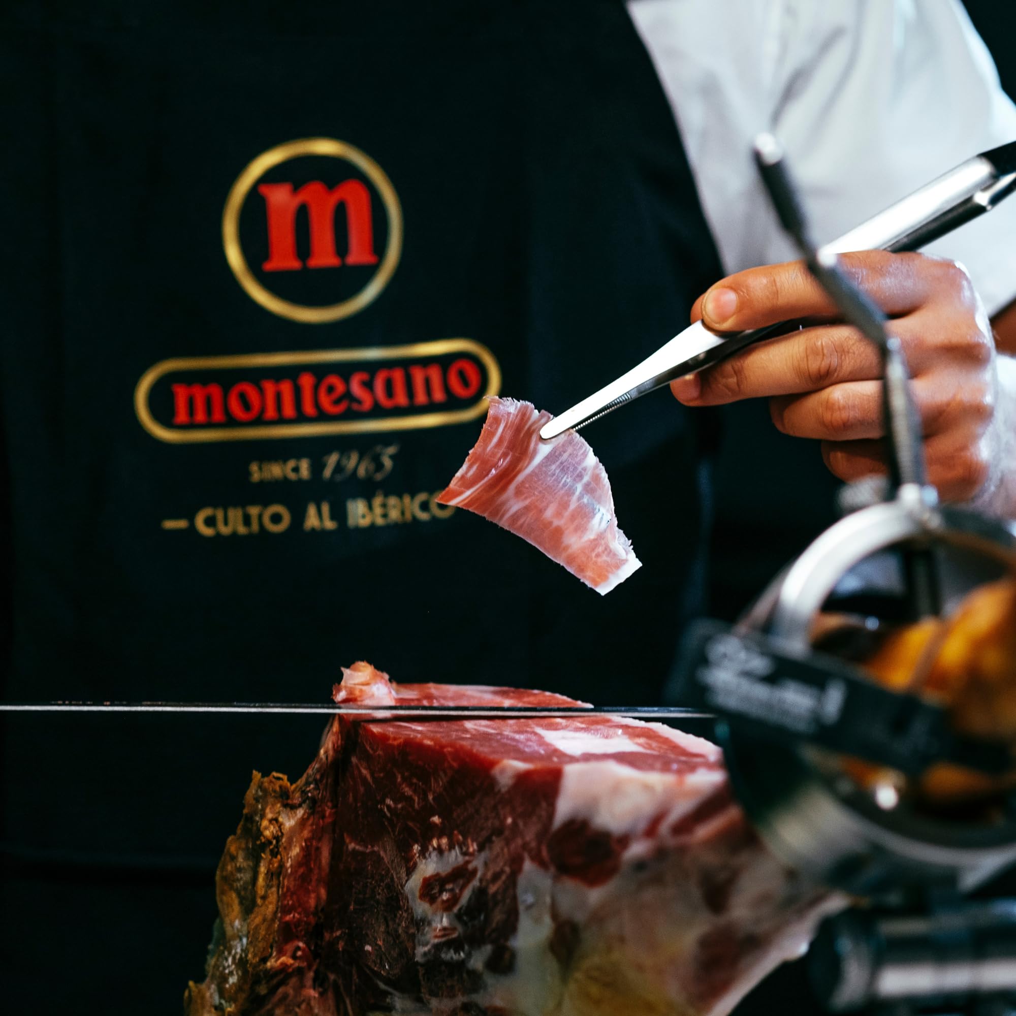 Ibéricos Montesano | Paleta de Bellota 100% Ibérica | 36 Meses de Curación | Criados en Libertad en la Dehesa Extremeña y Alimentado con Bellotas | Producto Gourmet Premium | 5-5.5kg