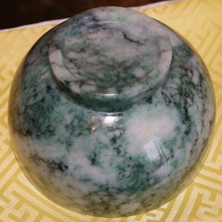 翡翠の茶碗？ Amazon | theory xyz 糸魚川翡翠 茶碗 純国産 日本製 伝統工芸品