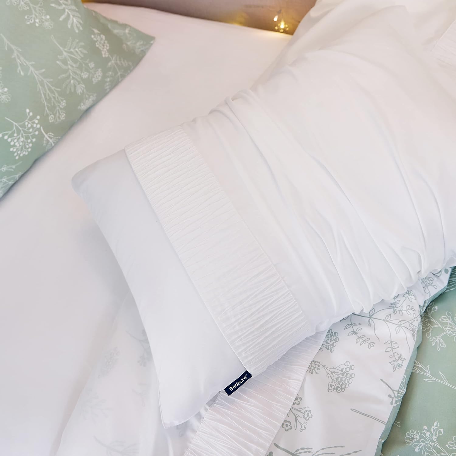 Bedsure Dorm Room Artisan Bundle Twin XL, 2-Piece Sage Green Floral Comforter Set Twin, 3-Piece Embossed Sheet Set Twin XL, 2 Hotel Pillows Standard, and 1 Mattress Pad Twin XL (8 Pieces in Total)