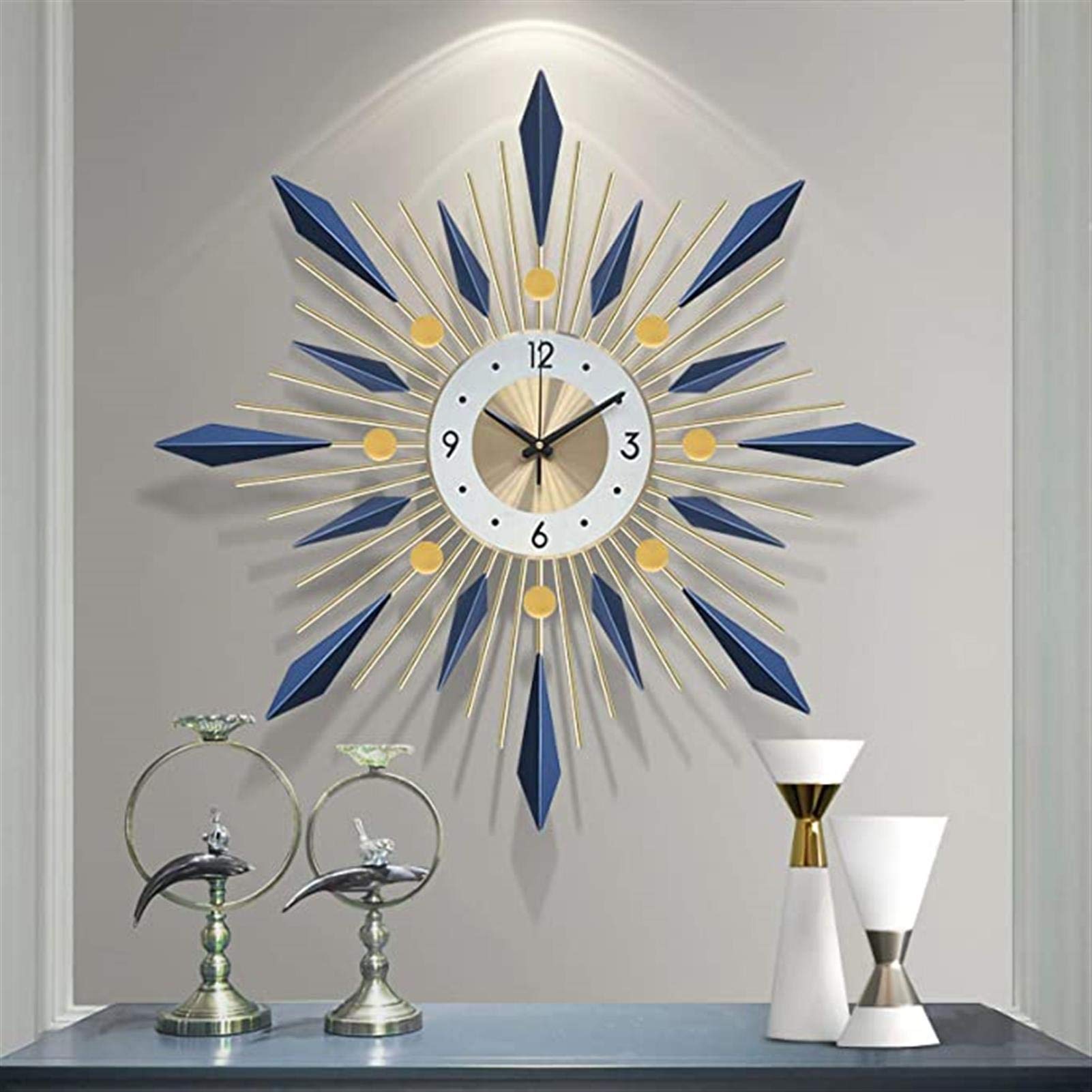 Horloge murale moderne du milieu du 28e siècle en métal soleil silencieuse