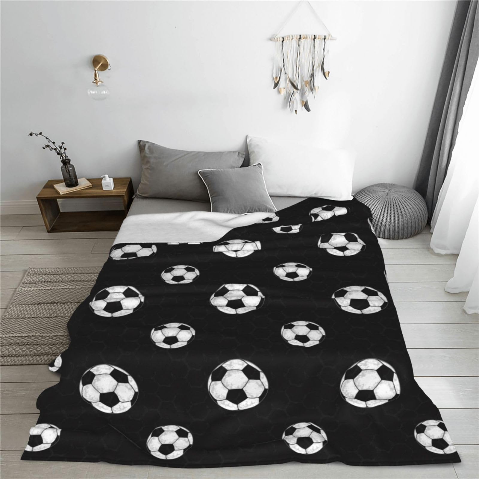 Amazon｜毛布 サッカーボール柄 ブランケット シングル 夏用 掛け毛布 
