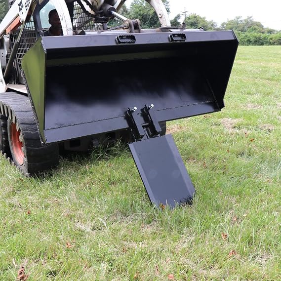 Titan Attachments Clamp-On Quick Spade Combo 45 x 18 Dig Footings, Trenches, and Stump Removal