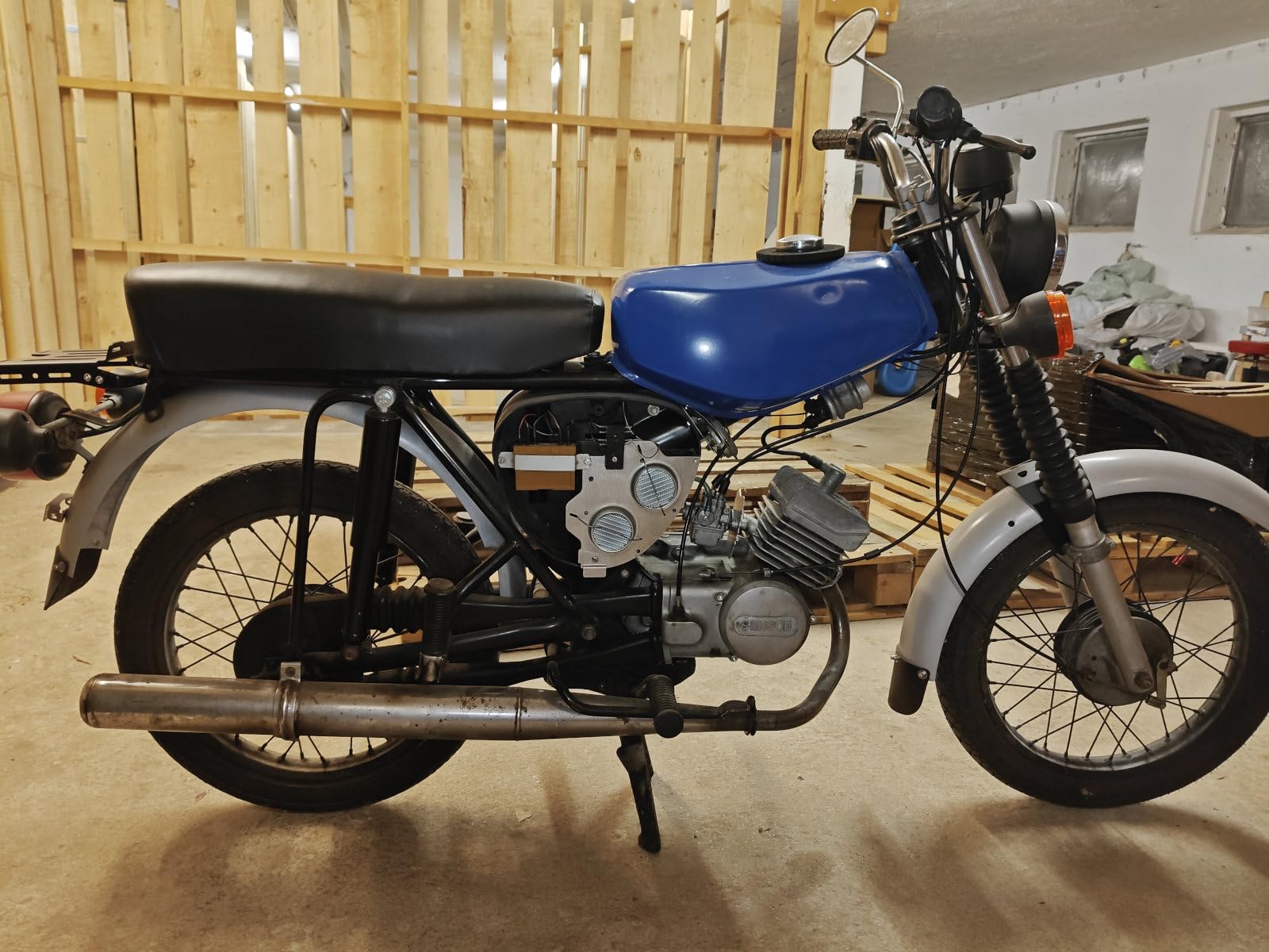 Aerich Luftfilterblech Herzkasten (Abdeckplatte Gehäusemittelteil) für Simson S50, S51, S70 - mehr Luft bei klassischer Optik