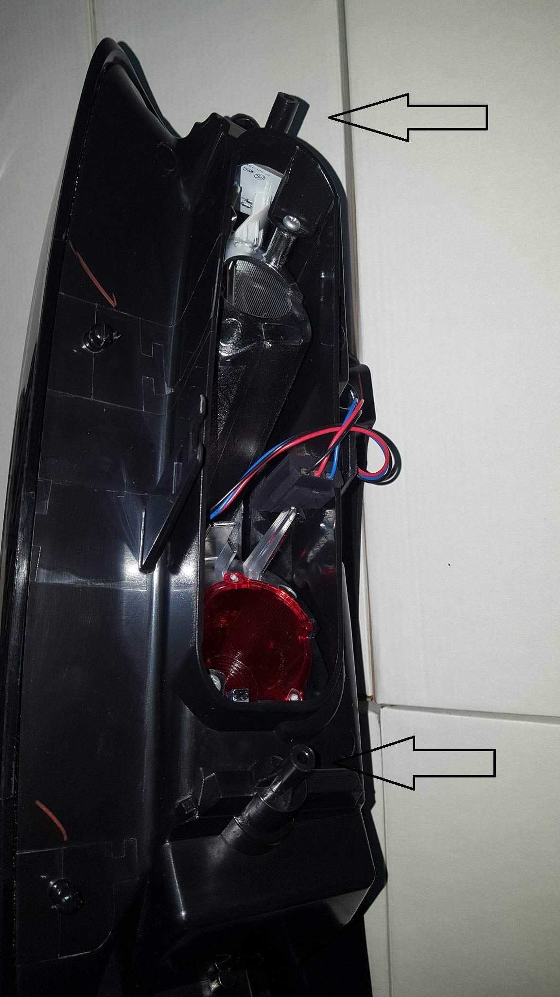 FANALE FANALINO POSTERIORE SINISTRO VERSIONE PUNTO EVO 2012> BORDO INTERNO NERO