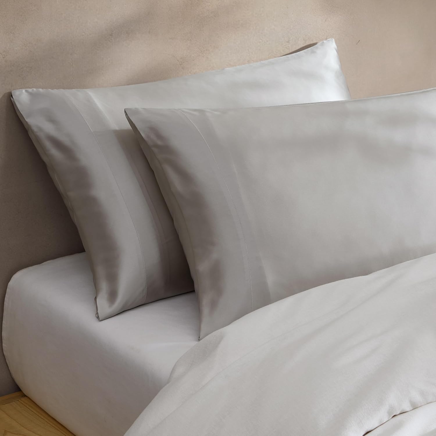 Calvin Klein 100% Mulberry Silk Pillowcase Pair - Luxury Bedding for Hair and Skin, Machine Washable, Standard/Queen Size (20"x32"), Set of 2, Grey