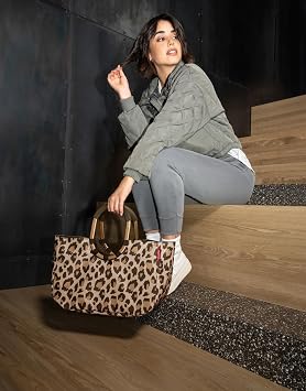 reisenthel Loopshopper M - Sturdy Bag with Practical Compartments Made from Recycled PET Bottles - Elegance When Shopping, Lots of Function Included, Leo Macchiato, M, Sports