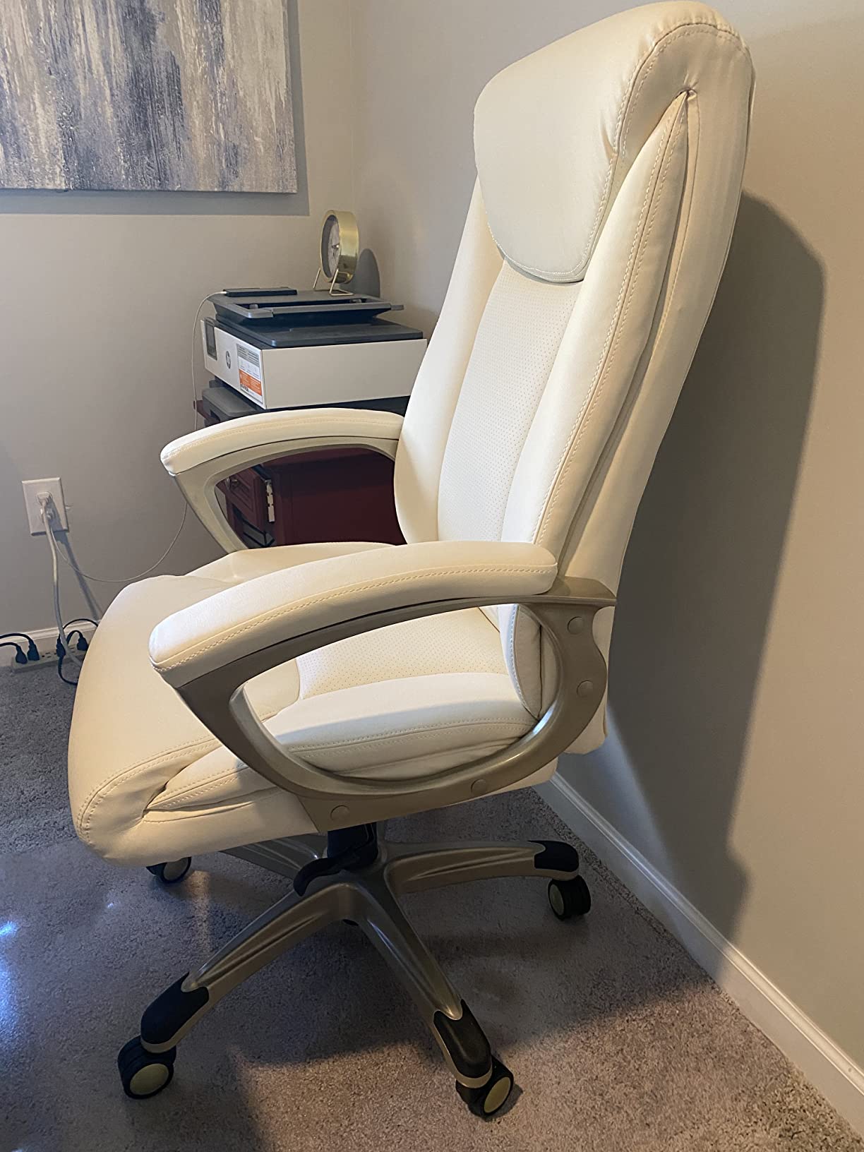 39/mo Finance Amazon Basics Bonded Leather Big & Tall Executive Office Computer Desk Chair