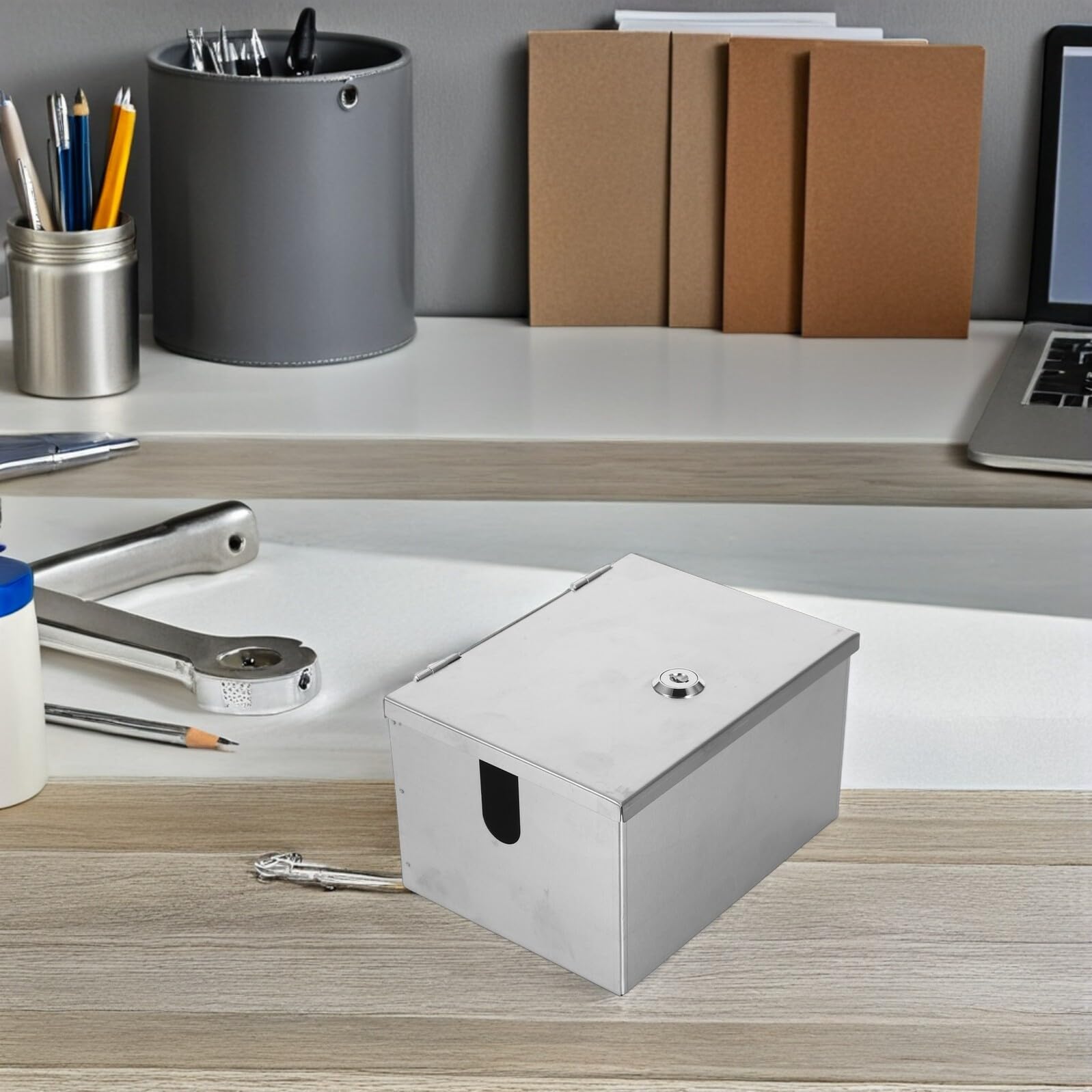 Ipetboom Caja Protectora Sistema Antirrobo y Cerradura para Enchufes Eléctricos para de Acero Inoxidable Adecuado para Patios y Escuelas