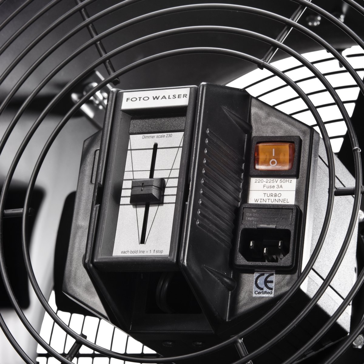 Walimex pro Windmaschine 500 für Studiofotografie, Ventilator mti 5/8 Spigot Anschluss, Windgeschwindigkeit stufenlos regelbar, Standventilator für Fotostudio, ideal für Portrait Fotografie