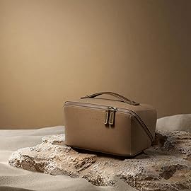 EACHY Travel Makeup Bag, Faux Suede Cosmetic Bags for Women,Large Capacity Portable Pouch Open Flat Toiletry Bag Make up Organizer with Divider and Handle