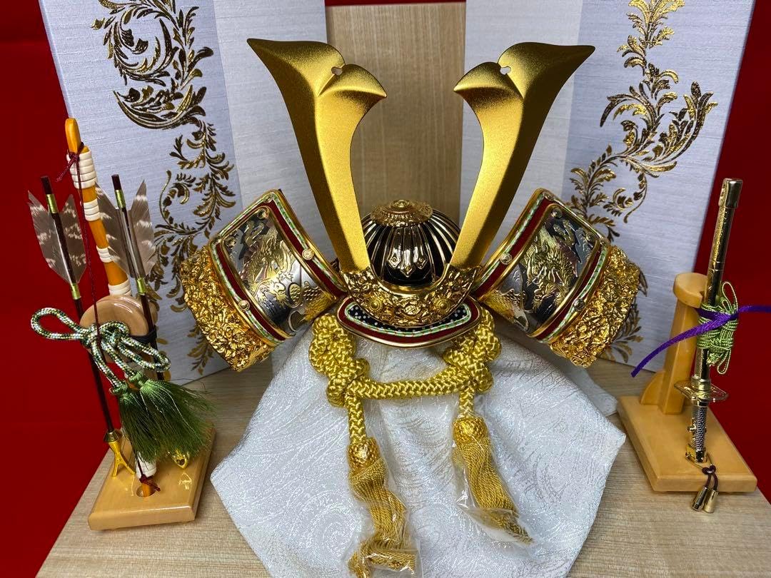 東京久月 五月人形 家紋付き正絹糸織兜飾り白木収納セット