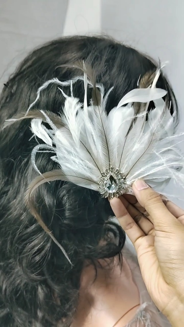 Amazon.com : Chmier Bridal 1920s Flapper Feather Hair Clip  display picture 1