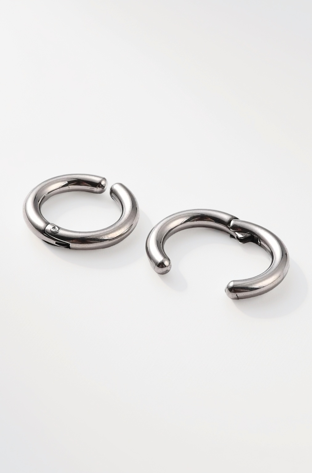 Silver Plated No-Piercing Clip-On Style 15mm Hoop Earrings For Men And Women (ER2235) 1 Pair