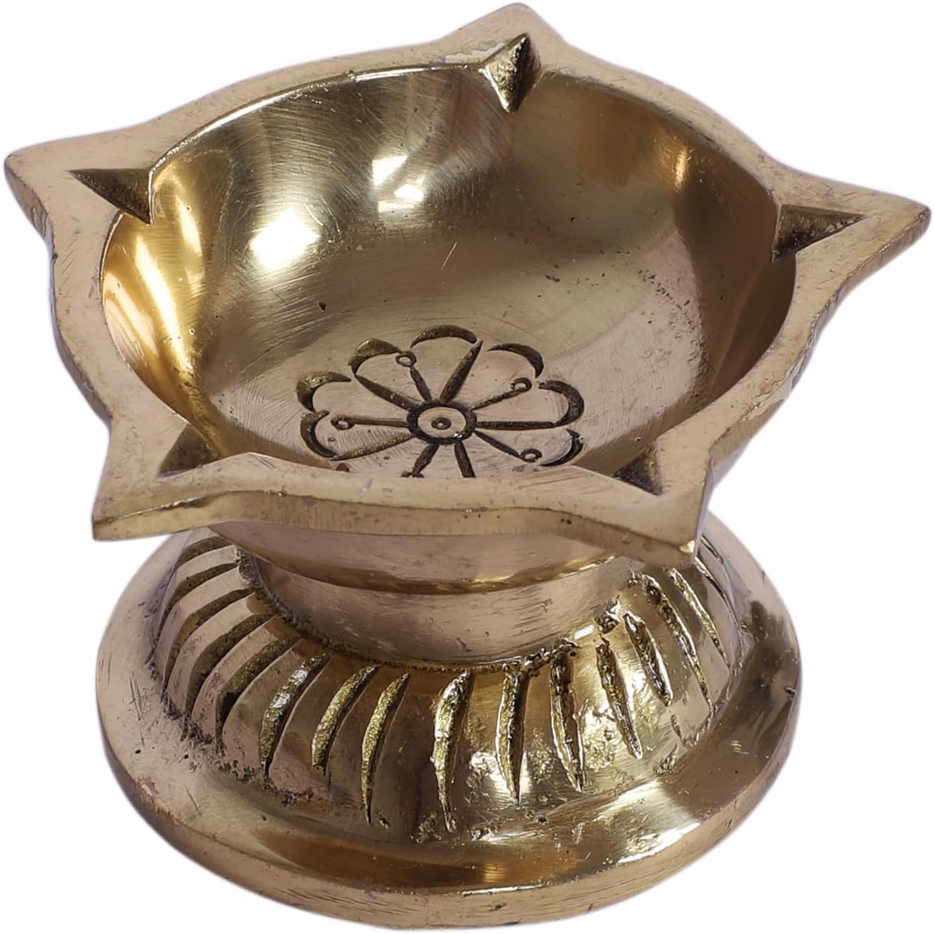 Two Moustaches Ethnic Flower Carved 5 Oil Wicks Brass Diya, Brass Diya for Puja, Brass Deepak for Pooja Mandir, Gifts for Diwali, Housewarmings Gifts, 100% Pure Brass , Antique White, Pack of 1