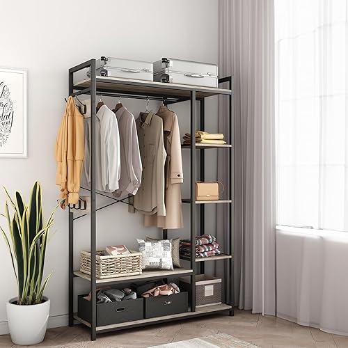 Miniatura 5 de FreeStanding - Perchero organizador de armario resistente con estantes, 2 cajones de tela y 6 ganchos, estante de almacenamiento para armario, color