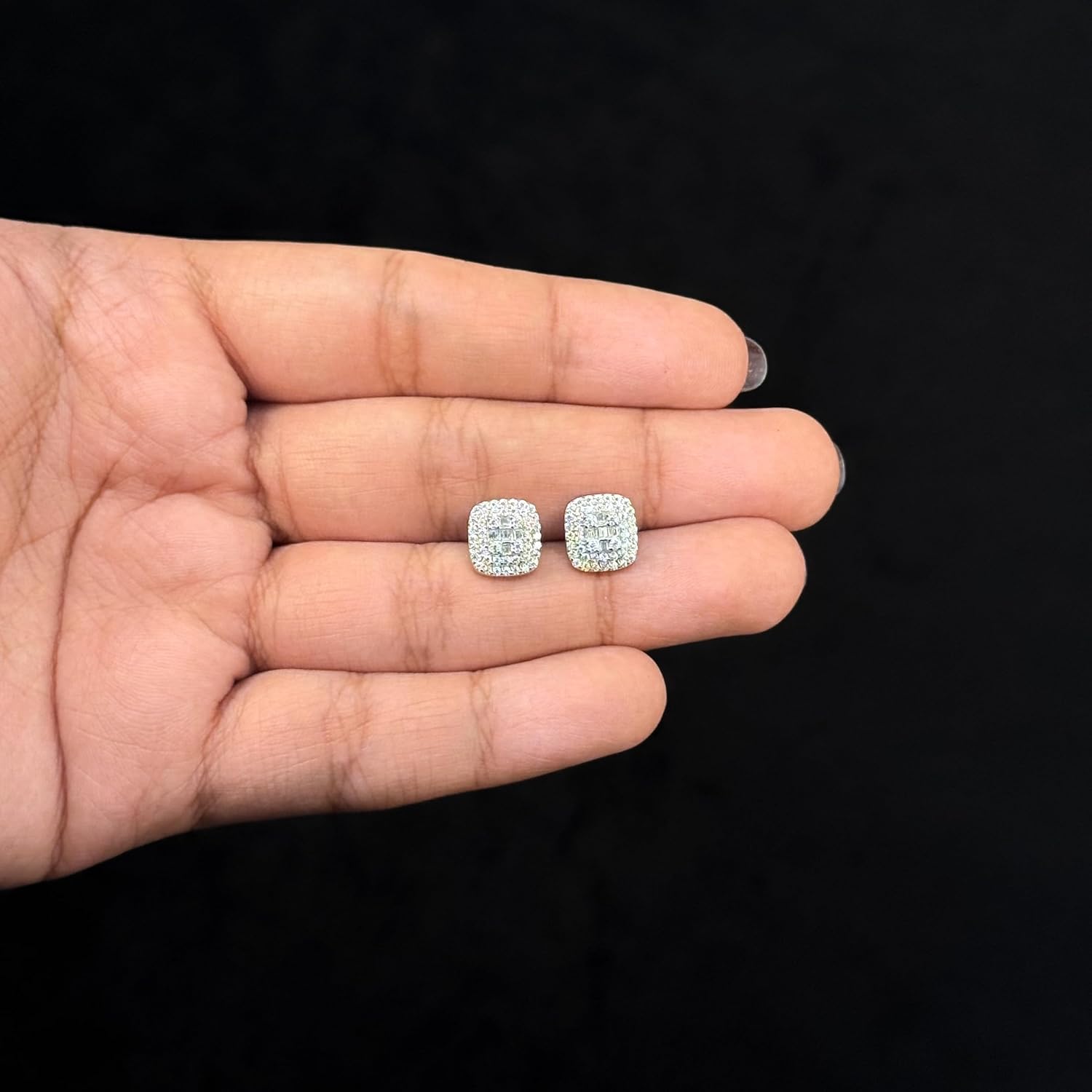 Moissanite Stud Earrings for Men & Women – 925 Sterling Silver, Screw Back, Diamond Tester Approved, Luxury Gift Box Included