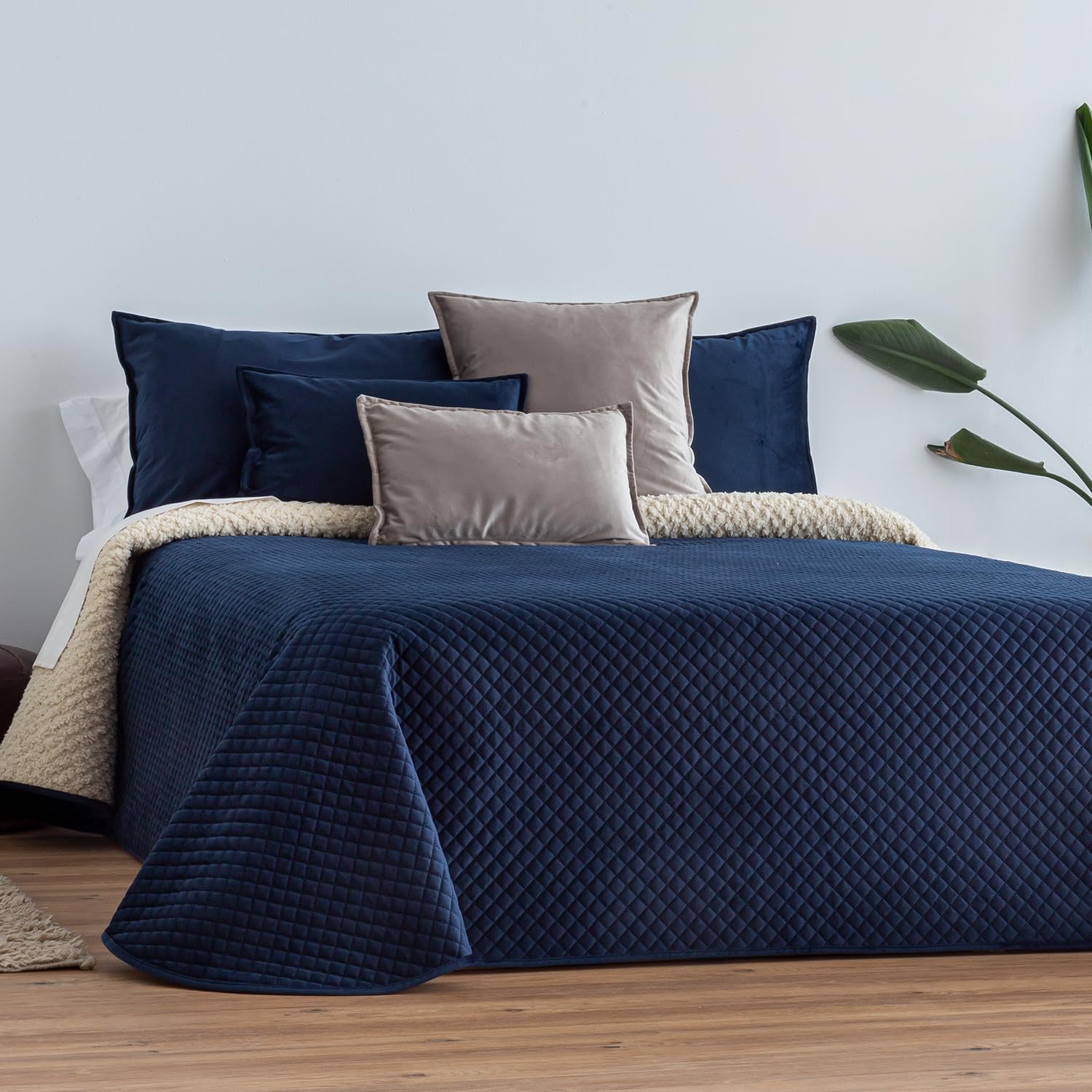 B BARCELOHOGAR Edredon Velvet Micro Sherpa, Cama 135 cm (235x270 cm), Color: 25 Marino, Reverso Borreguillo, Edredón Invierno, Tacto Terciopelo, Muy Calentito