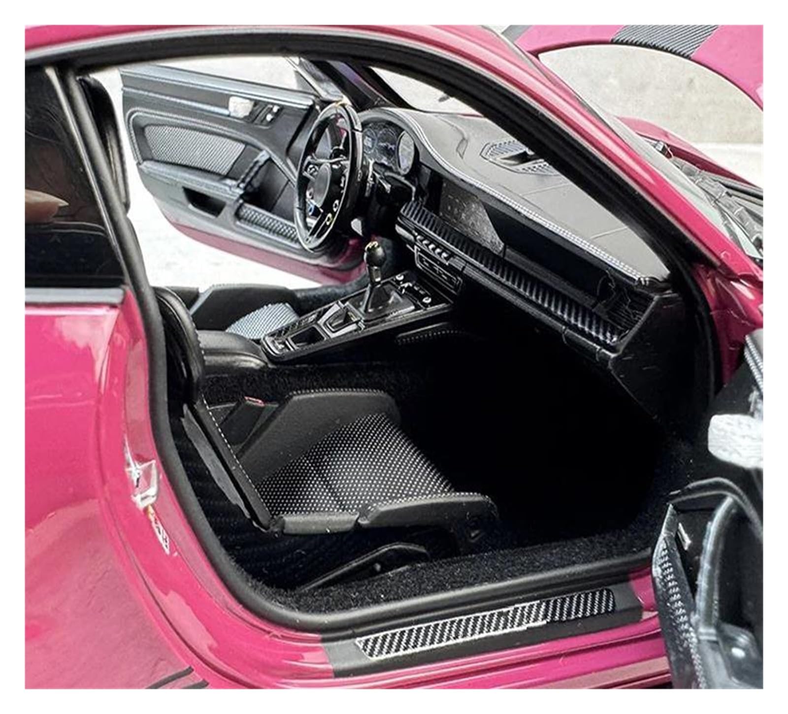Amazon | ダイキャストモデル 1:18 ポルシェ用 992 GT3 For RS 2022