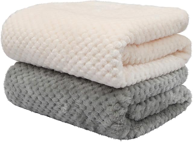 SLSON 2 Pack Pet Blankets for Puppies, Washable Dog Blankets for Small Dogs Pet Throw Blanke for Bed Covers, Couch, Sofa, Crate, Warm Soft Cat Blankets for Indoor Cats, 70x100cm, Grey and White