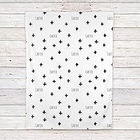 Vista 4 de Manta de bebé personalizada moderna con estampado de cruz en blanco y negro, Blanco