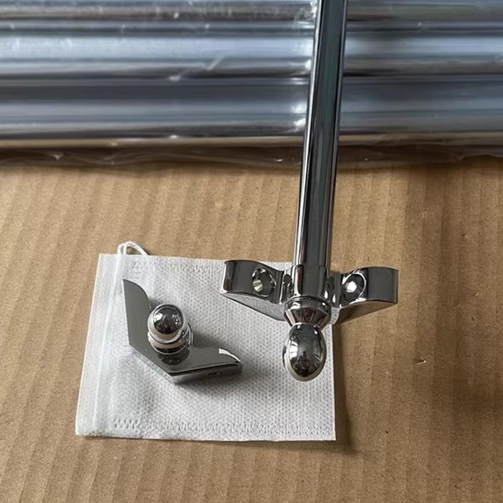 Barres de fixation amovibles avec dimensions personnalisables pour tapis d'escalier