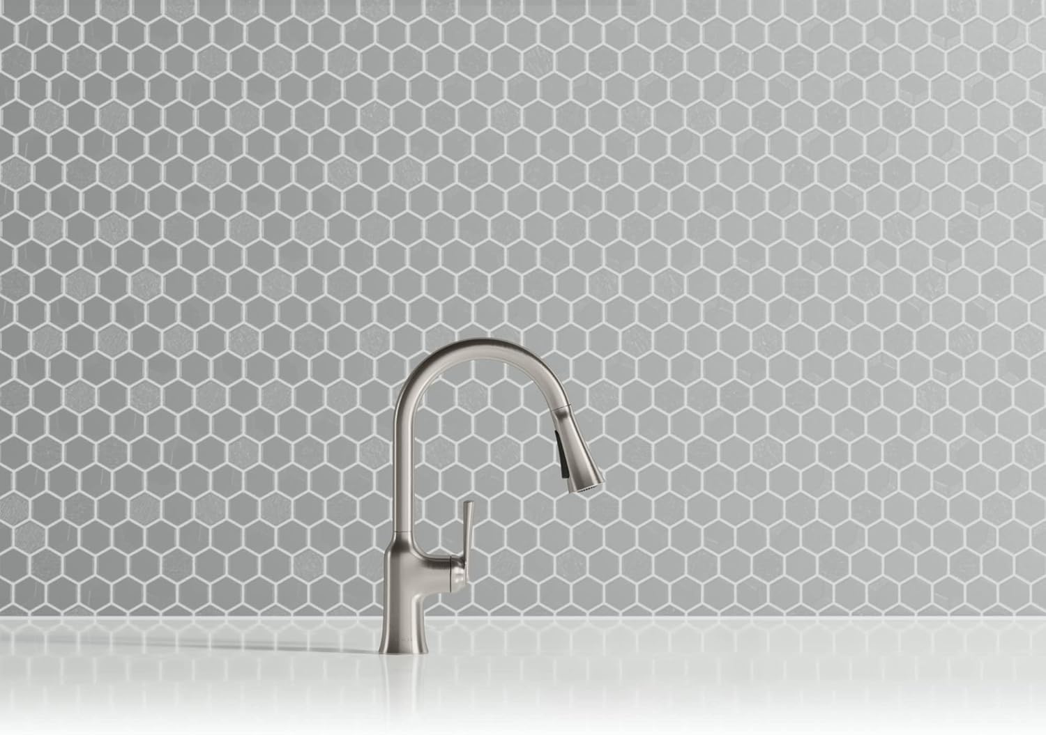 KOHLER Brynn Pull Down Kitchen Faucet, 2 function sprayhead, Magnetic Docking, Stainless Steel, K-R23089-SD-VS