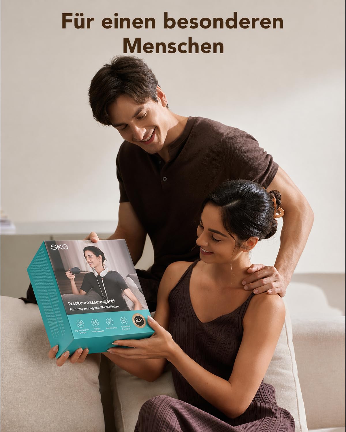 SKG Nackenmassagegerät mit Wärme & Musik, App, Shiatsu Kabellos, PS700 | Elektrisches Massagegerät gegen Nackenschmerzen, Tiefengewebsmassage, Tragbar für Büro & Reise, Geschenk für Damen & Herren
