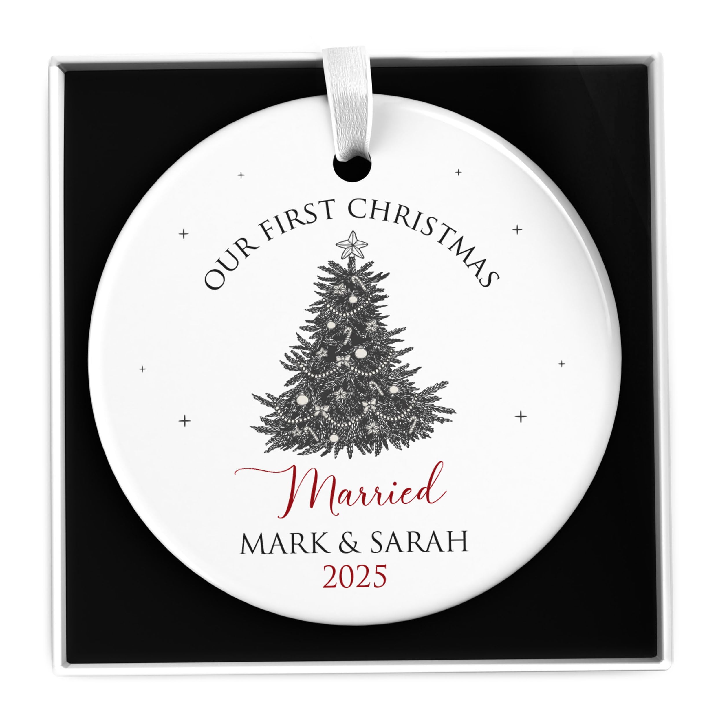 Our First Christmas Married 2025 Bauble, 1st Christmas Mr & Mrs Tree Ornament, Newlywed Ceramic Heart Or Circle Christmas Ornament, With Gift Box