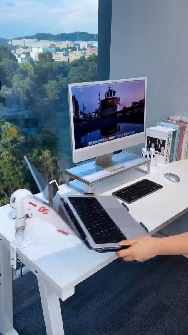 Amazon.com: JINRAIKO Laptop Mount for Desk (11.3
