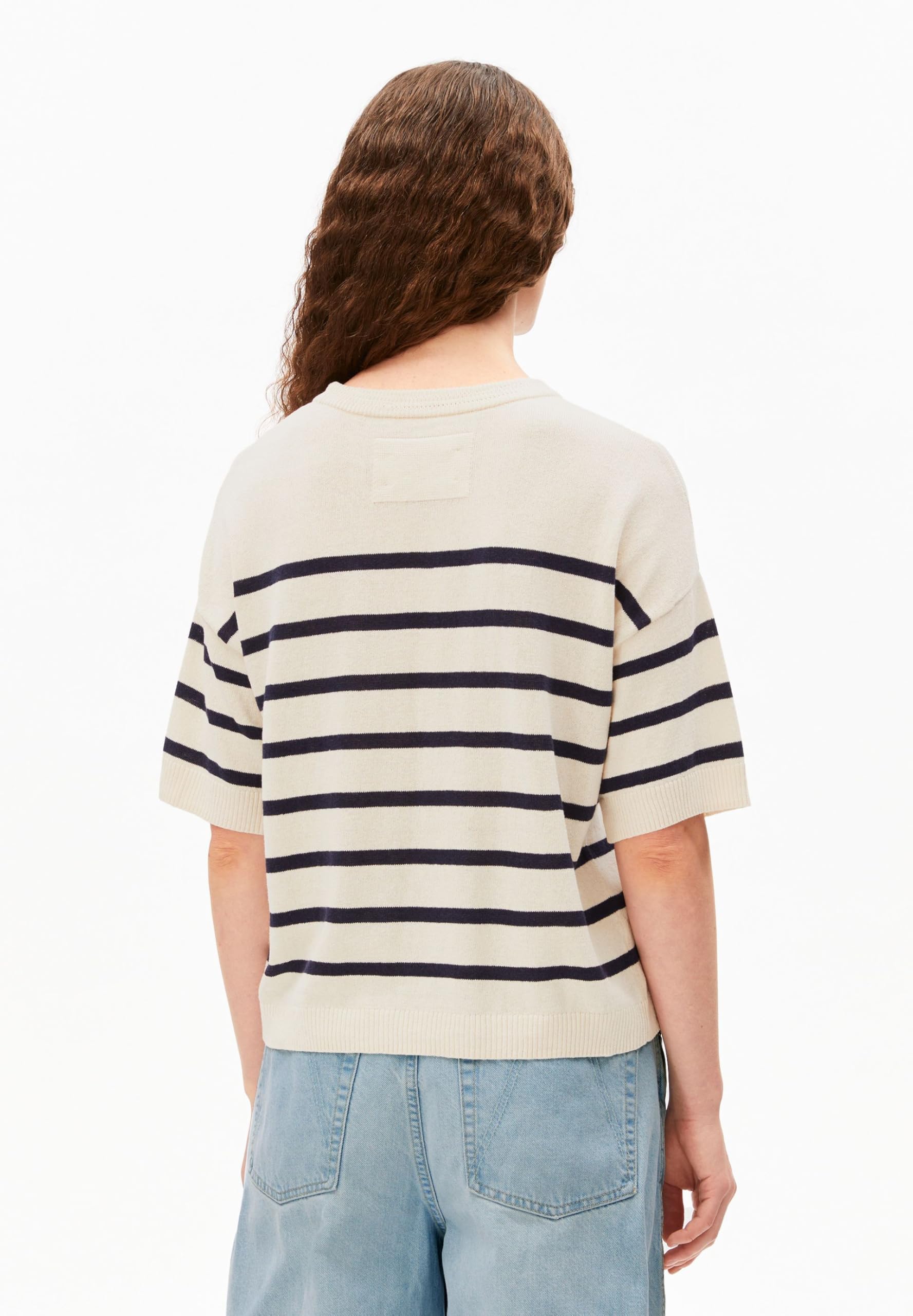 ARMEDANGELS T-shirt tricoté pour femme en lin mélangé à rayures, coupe décontractée