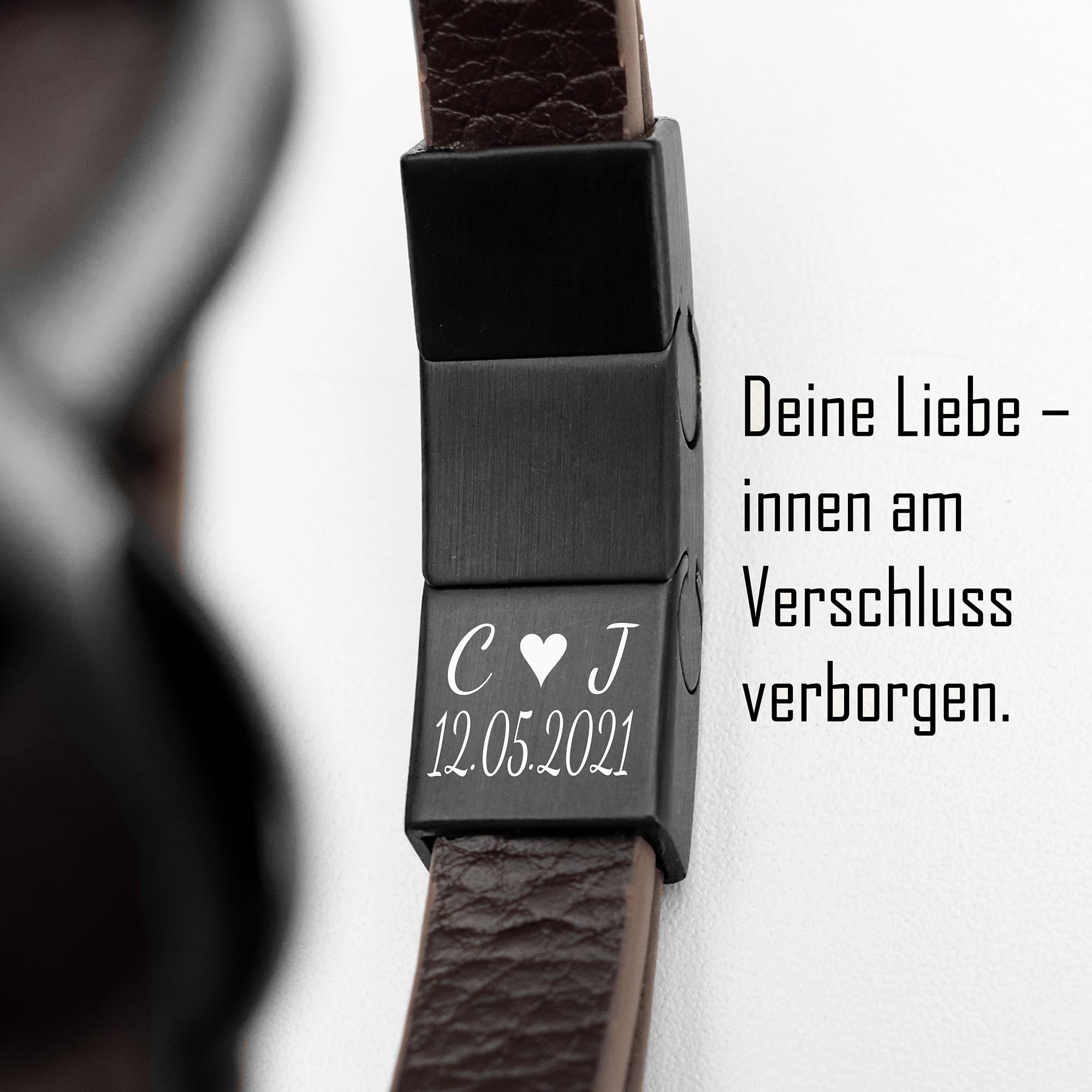 UNIQAL | Personaliesiertes Lederarmband mit Gravur "SHAPE" Herren Damen | Leather Bracelet mens | Magnetverschluss | handgemacht in Germany