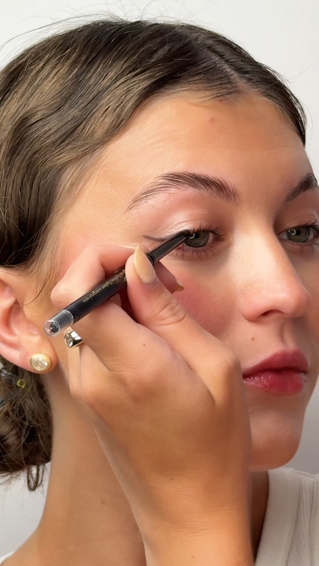 Estée Lauder Double Wear Long-Lasting Infinite Waterproof Eyeliner | Includes Built-In Sharpener - Image 6