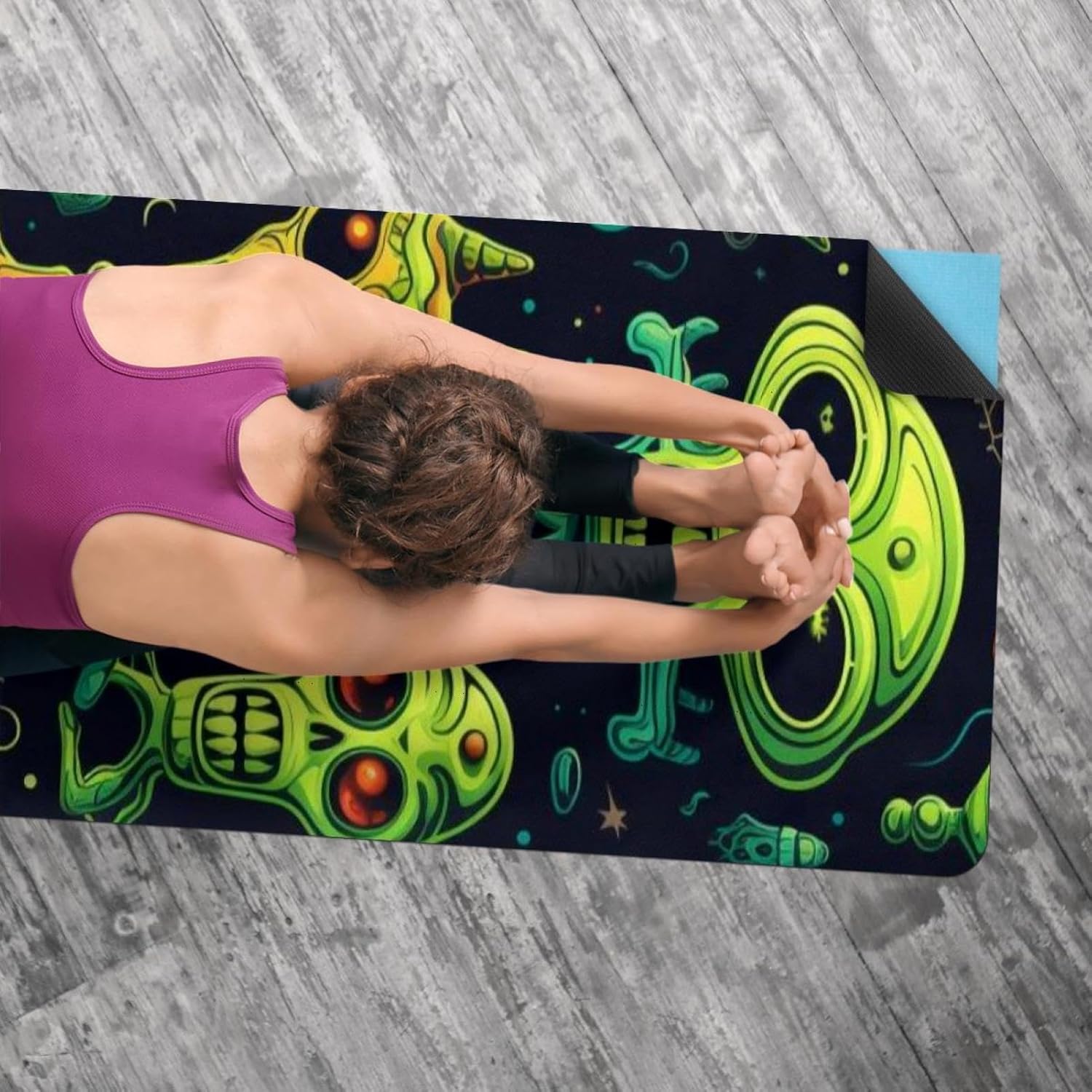 Yoga Towel, Outer Space Alien Pattern Non Slip Sweat Absorbent Hot Yoga Mat Towel for Hot Yoga, Pilates and Fitness - 72.8" x 26.8"