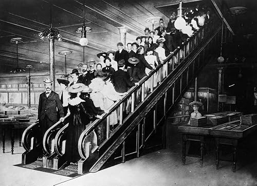 Escalera mecánica 1903 Notis Dúplex Tipo Escalera Mecánica Instalada En 1903 En The RH White Company Store Boston Massachusetts Póster Impresión por disponible en Yaxa Colombia