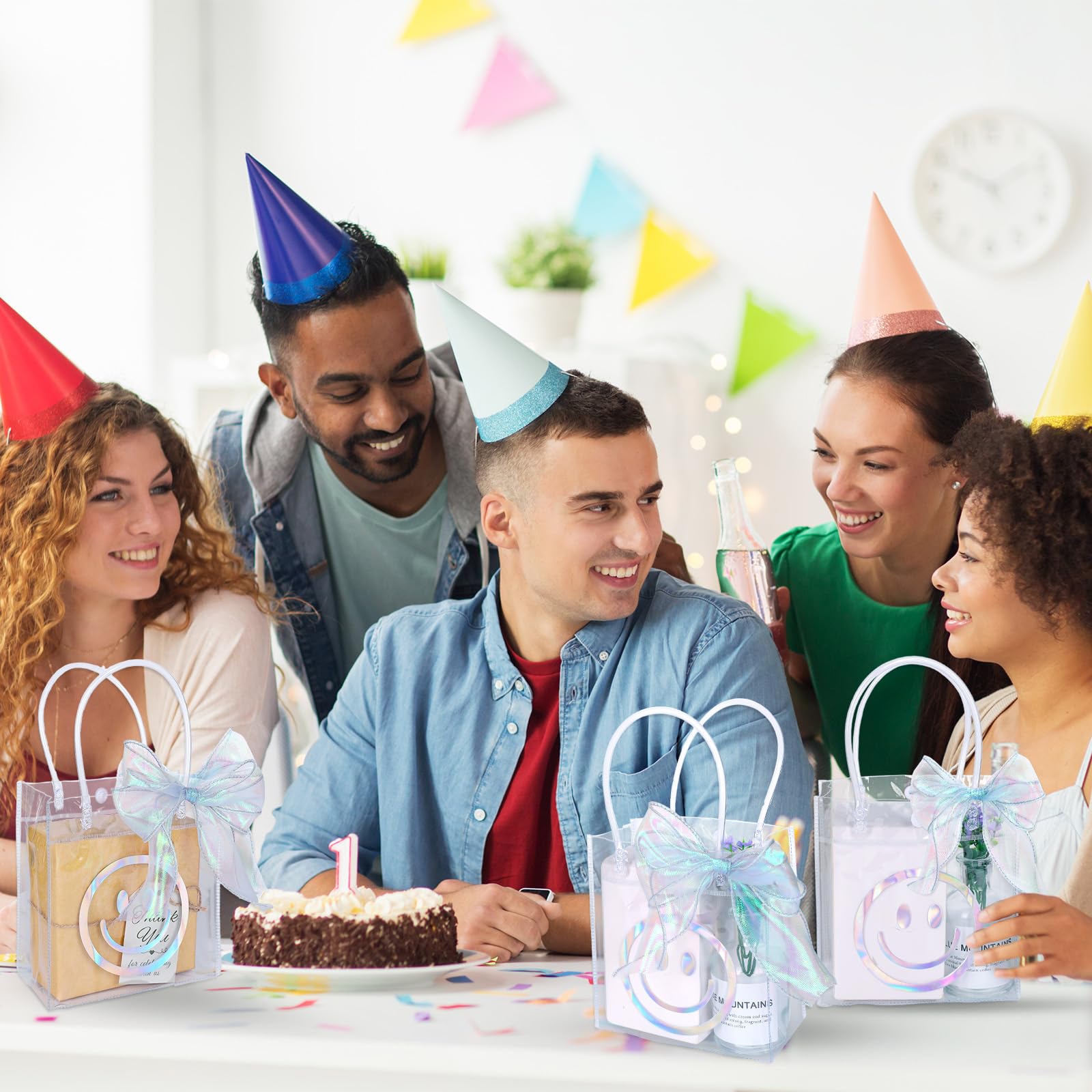 FYSUIMU 24 bolsas de regalo holográficas de PVC transparente con asa para regalo de fiesta con cara feliz con cinta para bodas, cumpleaños, baby shower