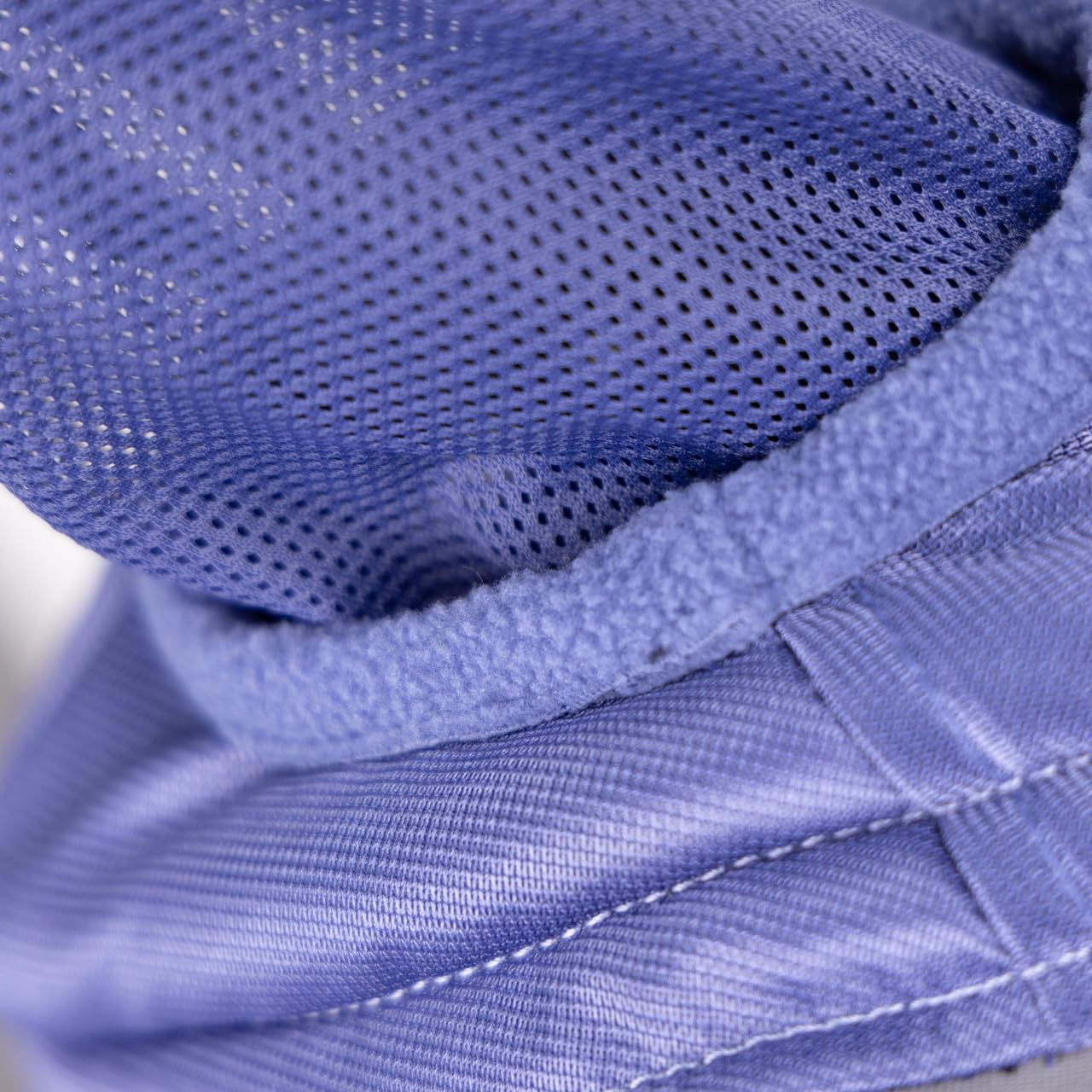 Shires FlyGuard Pro Feinmaschige Fliegenmaske mit Ohren, Himmelblau