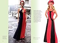 Vista 8 de Barbie Takes the Catwalk A Style Icon's History in Fashion