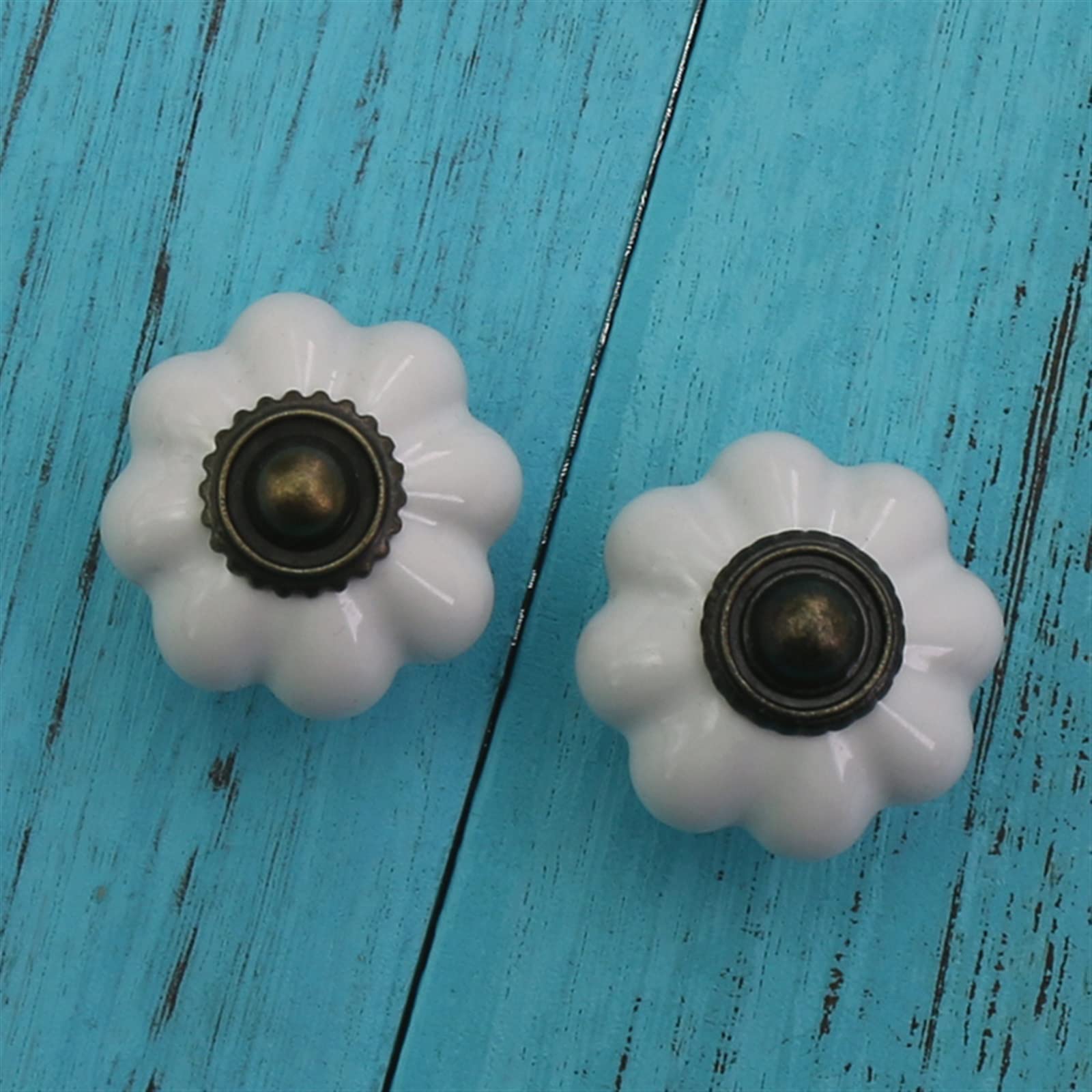 Bouton de tiroir céramique blanche FIDEMM pour réparer et embellir vos meubles