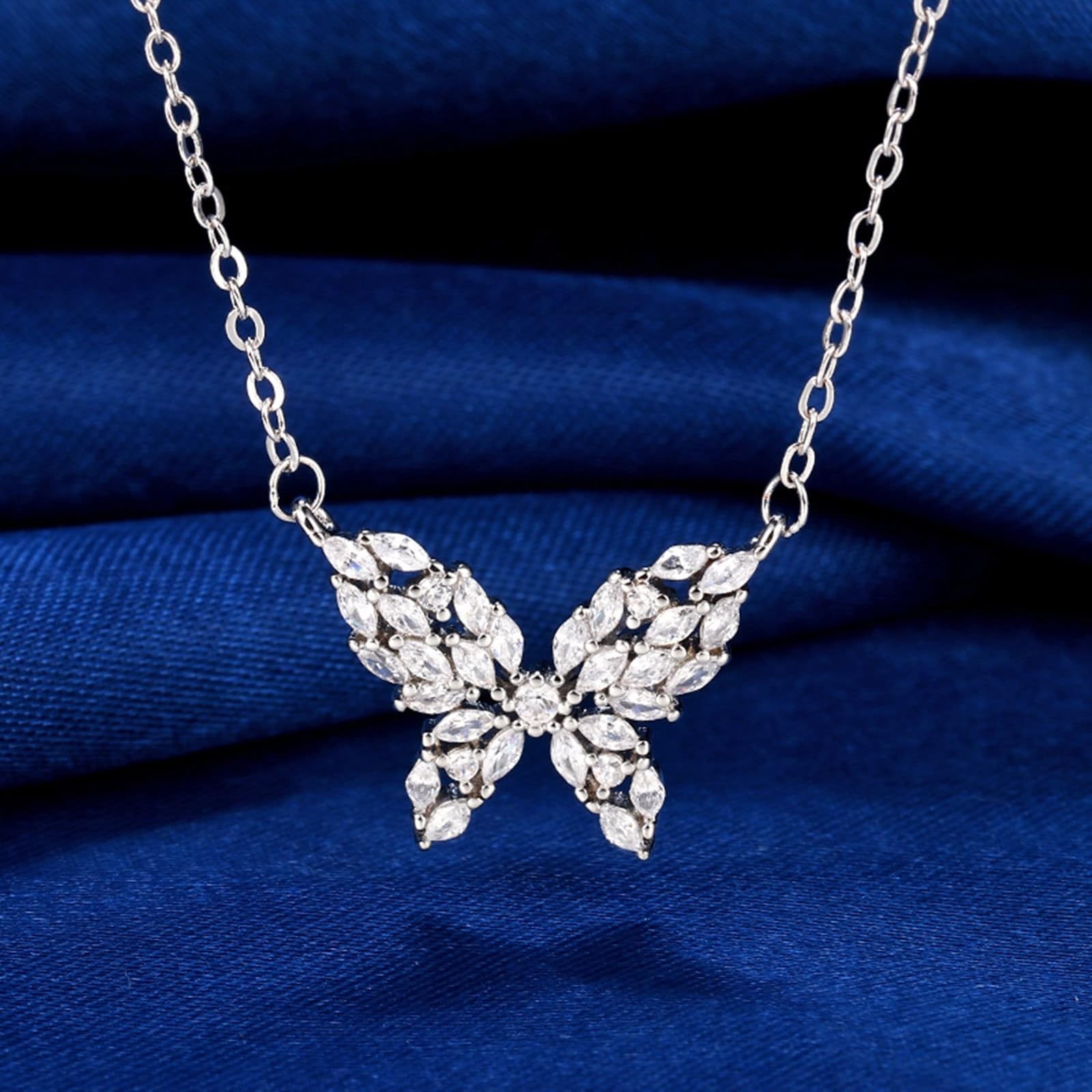 Daesar Damski łańcuszek z białego złota próby 750 585 375, zawieszka charm, motyl z diamentowym naszyjnikiem, białe złoto, 45 cm, dla kobiet