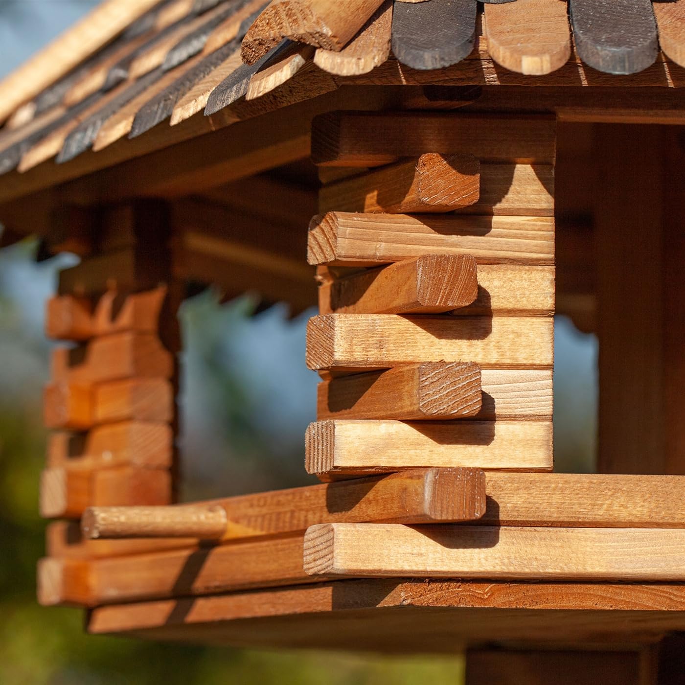 VOSS.garden Vogelhaus XXL Herbstlaub 70cm Durchmesser inklusive großem Standfuß, insg. 1,45 Hoch Vogelfutterstation, Vogelhäuschen