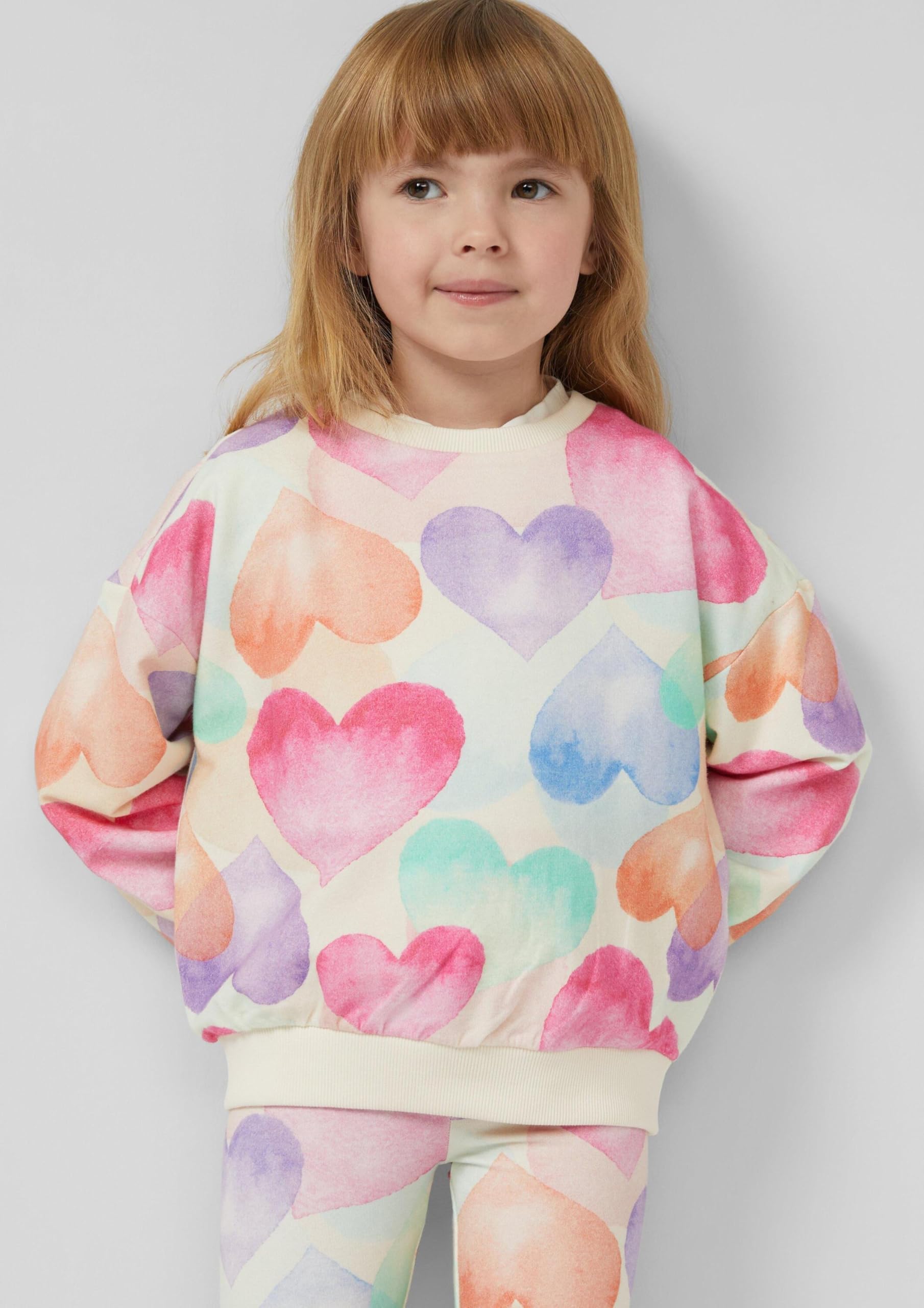 s.Oliver Mädchen 2176137 Sweatshirt mit Allover Print (1er Pack)