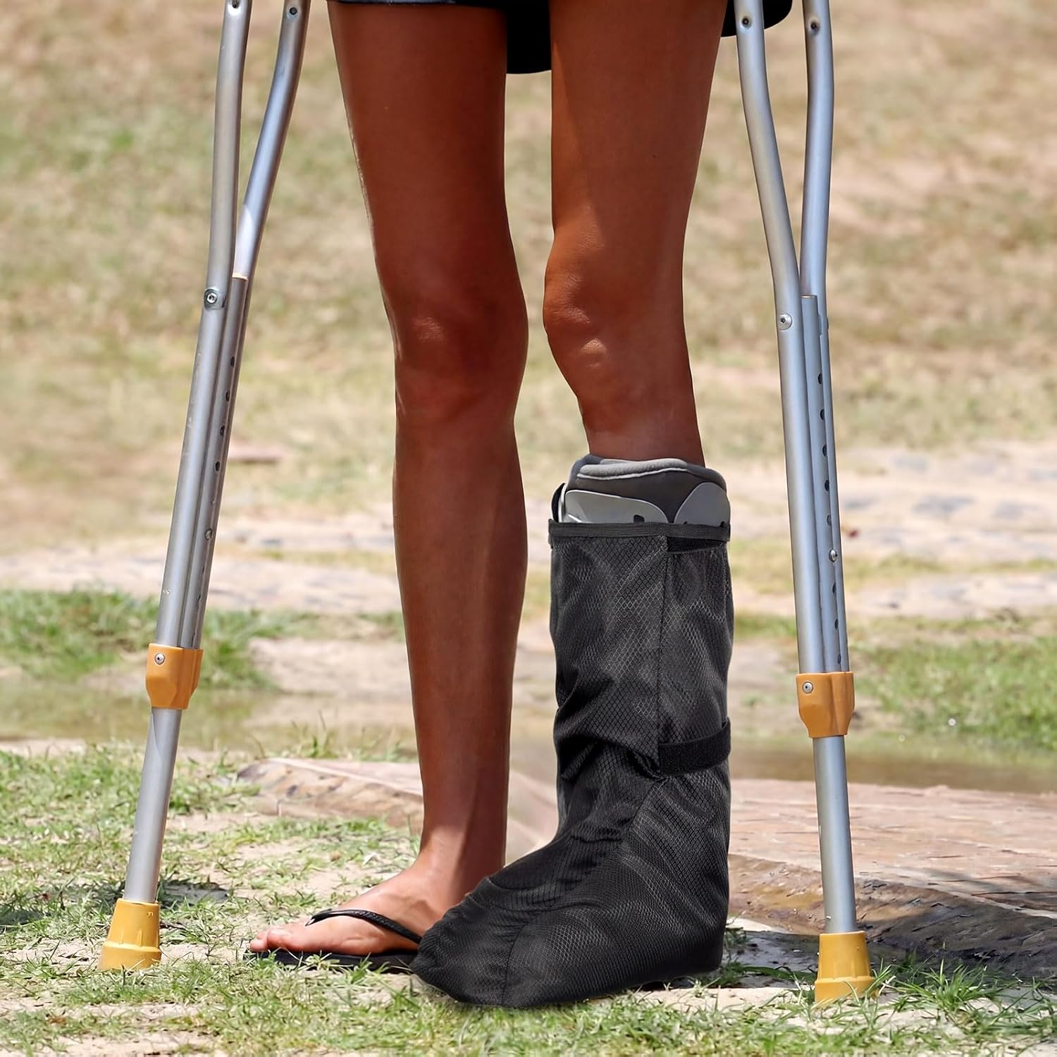 Shyyween 2 Pcs Walking Cast Cover Waterproof Boot Covers for Medical Leg Fracture Adjustable Cast Boot Accessories for Adult Broken Foot Ankle Recovery Outdoor Non-Slip (Large,Black)