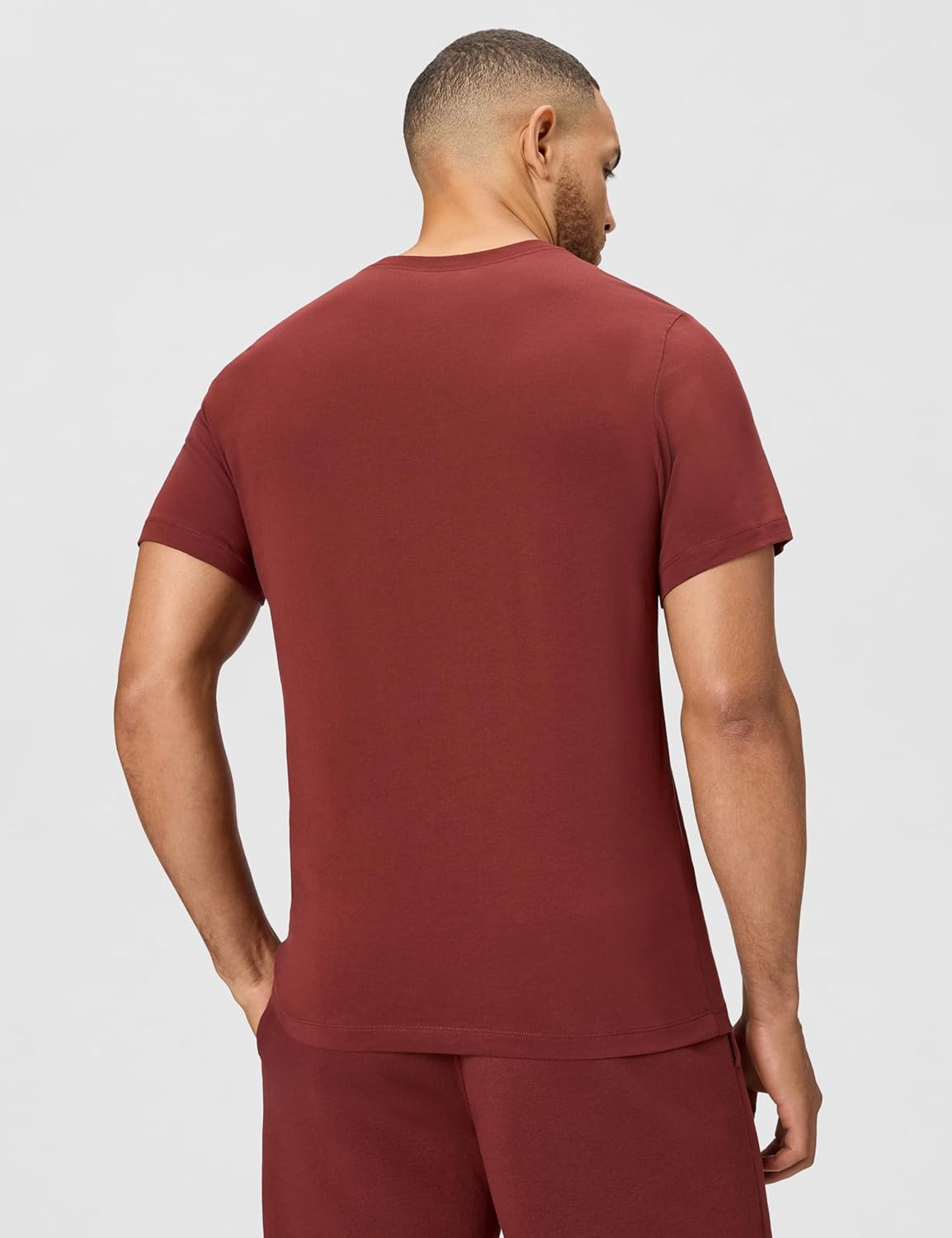 Nike Mens Sportswear Club T-Shirt (Just Do It Swoosh)