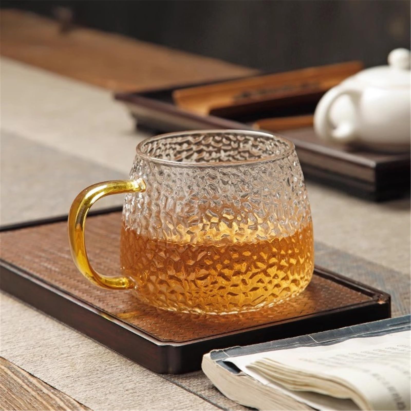 Kaffeetassen aus gehämmertem Glas, 13,5 oz klare strukturierte Glasbecher mit Henkel for Zuhause, Büro und Cafés
