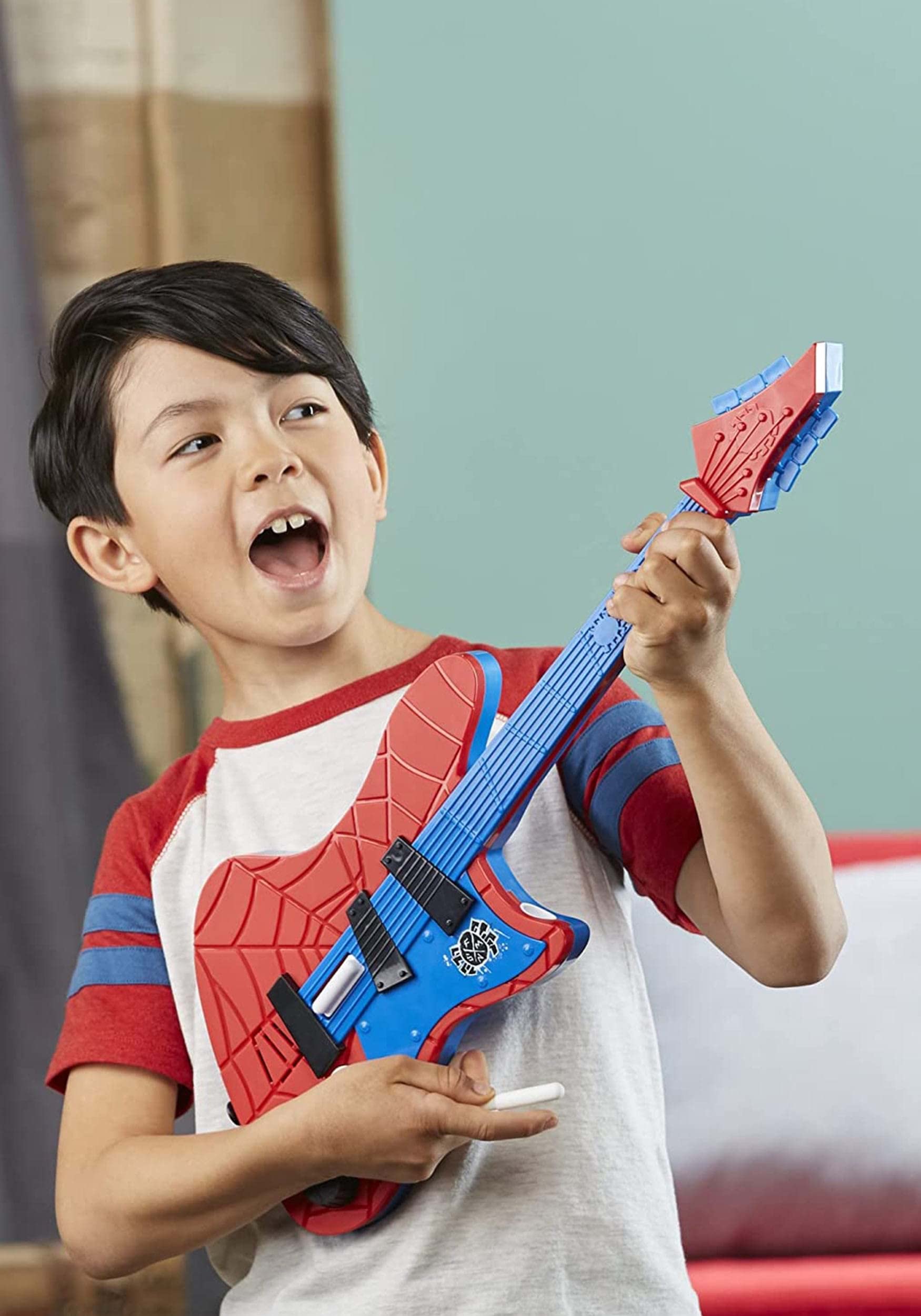 Guitare Jouet Spider-Punk Webblaster – 3 Styles Musicaux – Effet Power Chord – Blaster Projectile – Dès 5 Ans – Marvel