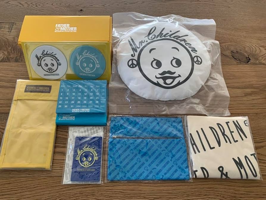 Mr.Children FATHER & MOTHER ファンクラブ特典セット Amazon.co.jp: Mr.Children ファンクラブ継続特典 15点セット